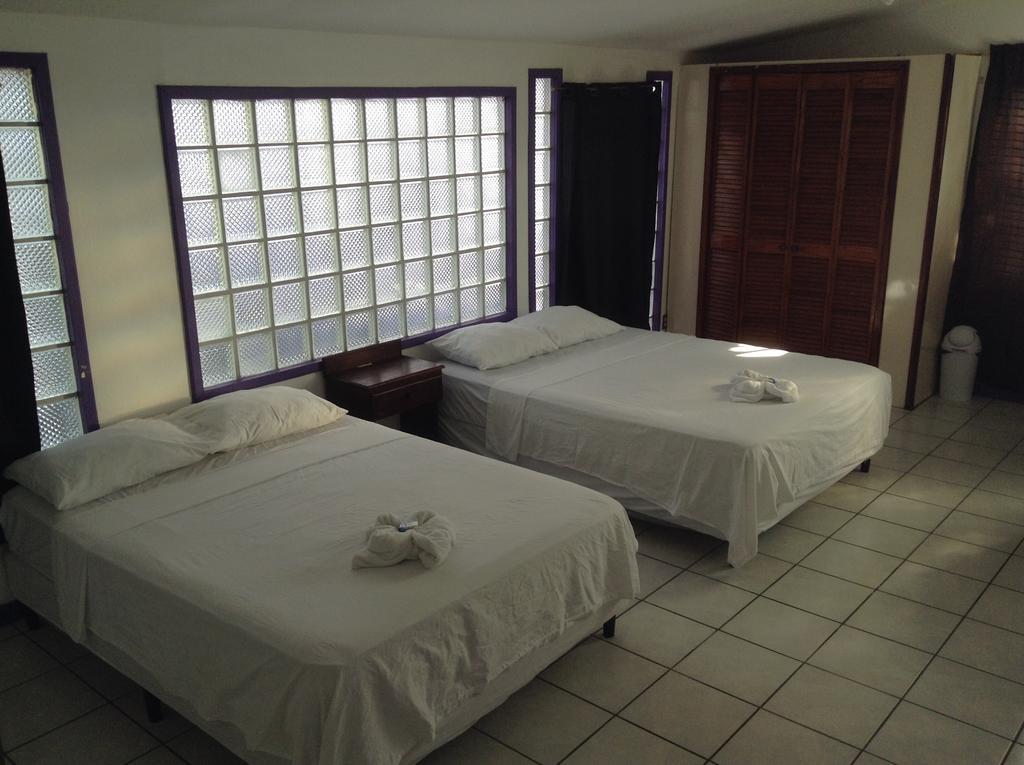 Amelia Guest House San Pedro  Ngoại thất bức ảnh