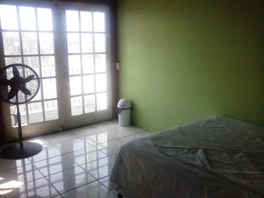 Amelia Guest House San Pedro  Ngoại thất bức ảnh